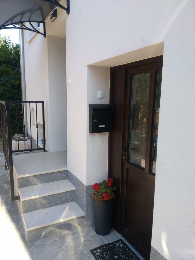 Apartment Simply Rodin Kastela Exterior photo