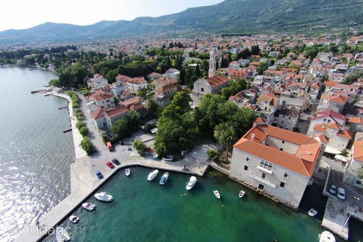 Apartment Simply Rodin Kastela Exterior photo